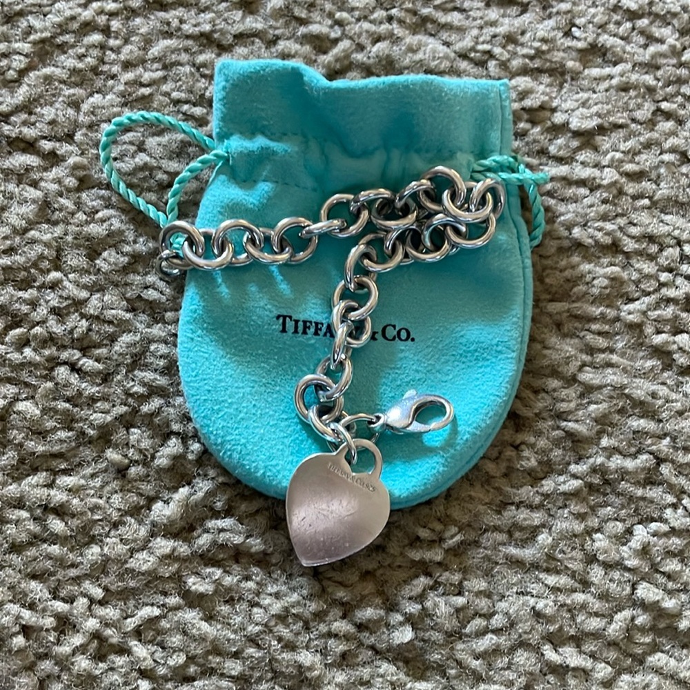 Excellent used condition Tiffany blank heart tag bracelet